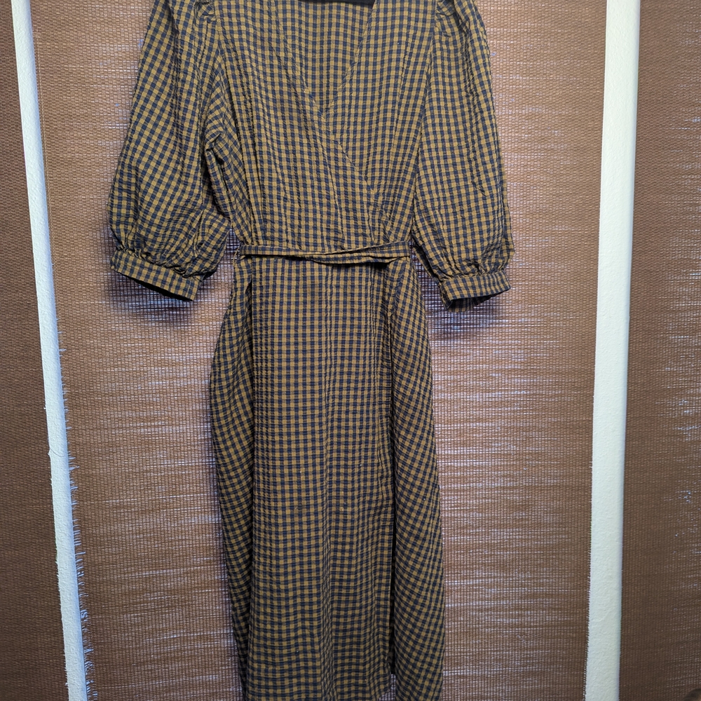 a new day Long Sleeve Gingham Dress in Black and Tan